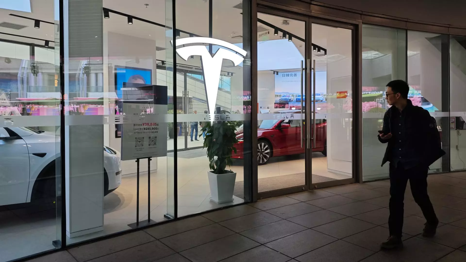 Impact of Price Reductions on Tesla Shares and Chinese Electric Vehicle Market