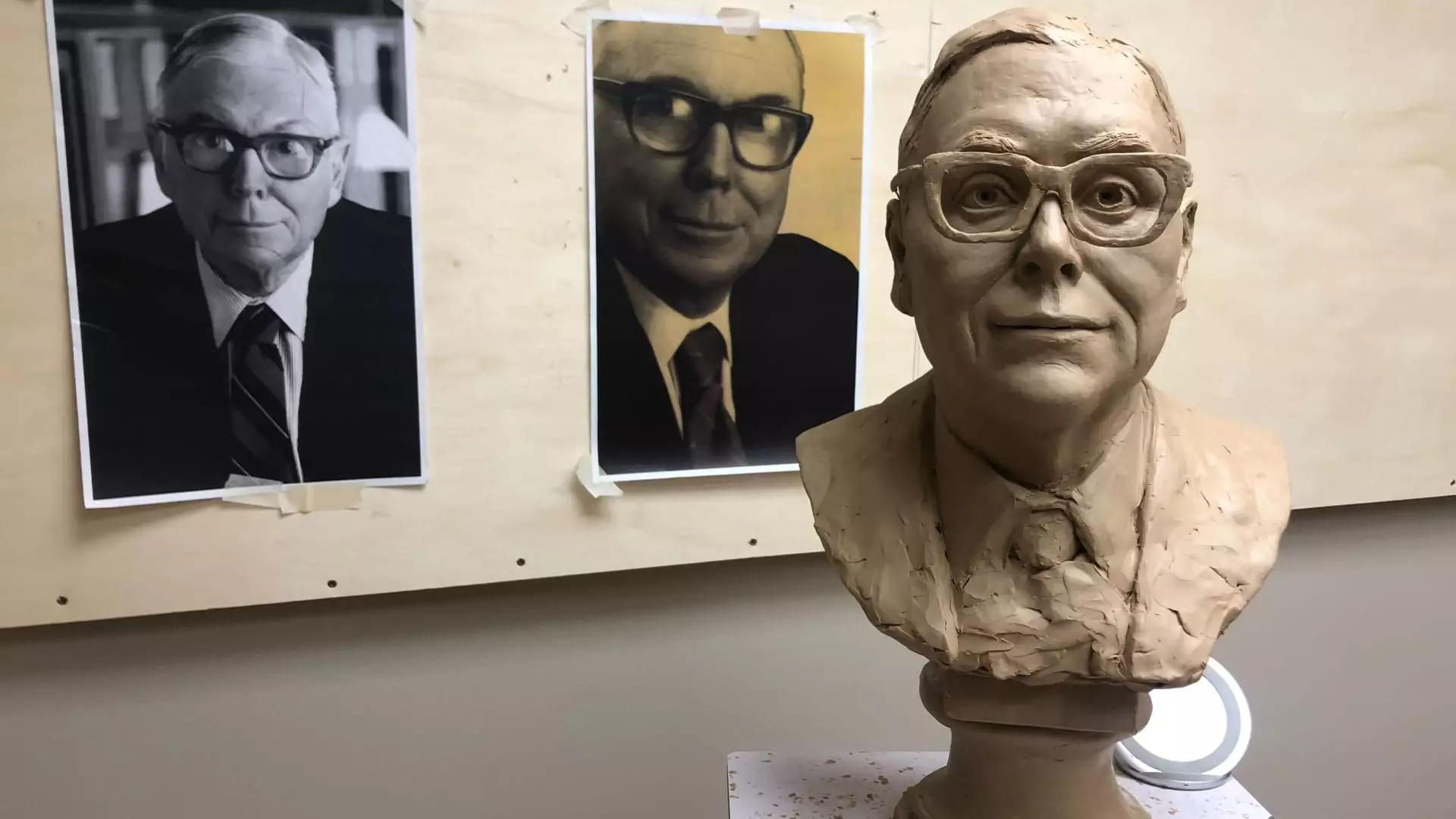 Celebrating Charlie Munger: A Tribute through Sculpture