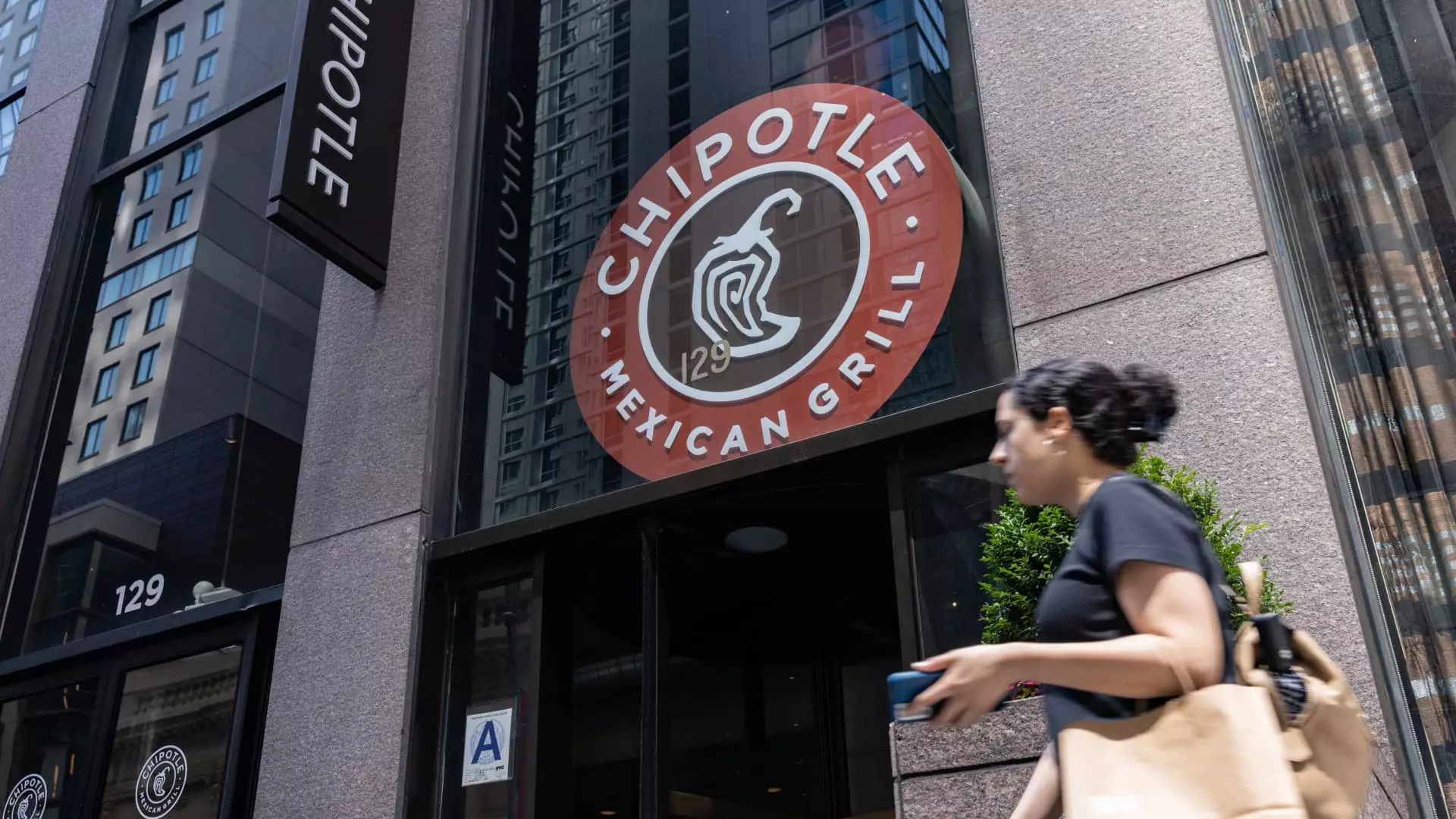 Chipotle Mexican Grill Beats Analysts’ Expectations in Q2