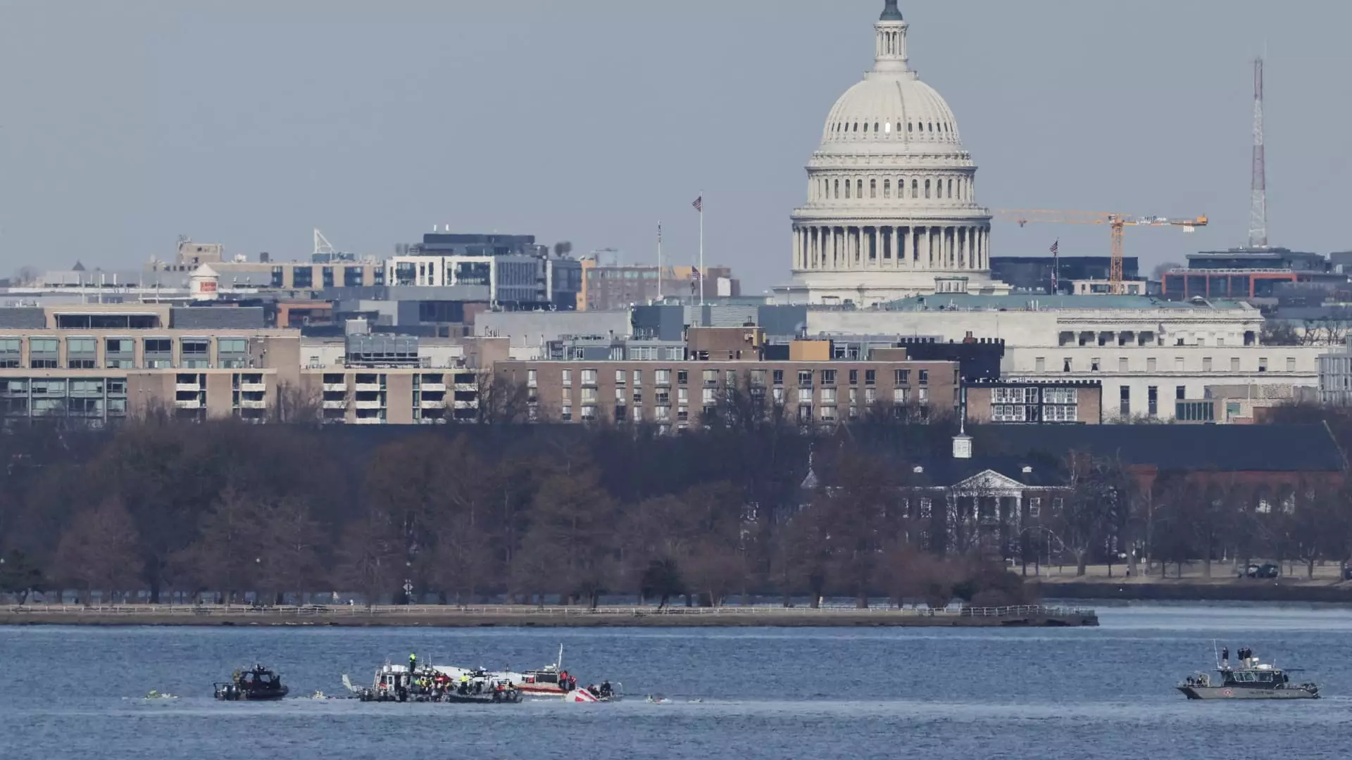 Tragedy Over the Potomac: Investigating the Fatal Collision of a Black Hawk Helicopter and an American Airlines Jet