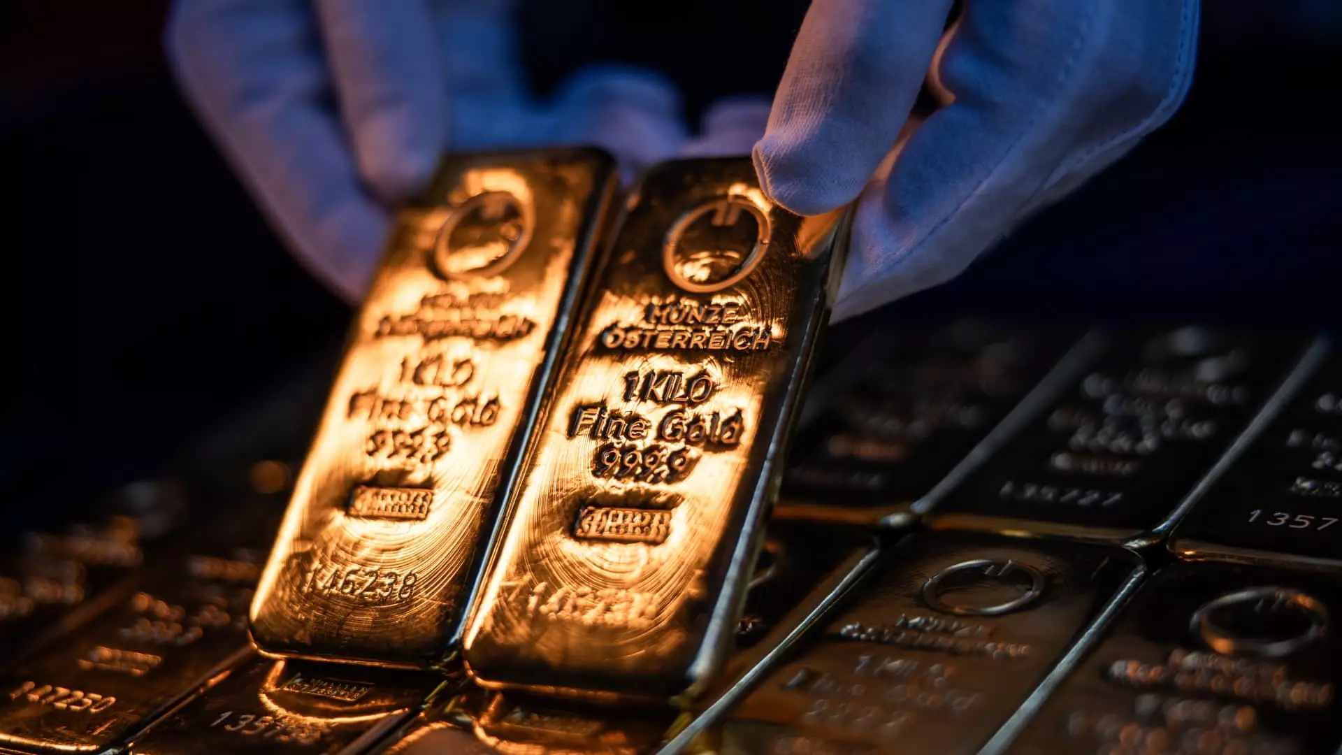 The Risks and Realities of Investing in Gold: Navigating a Shiny Trap