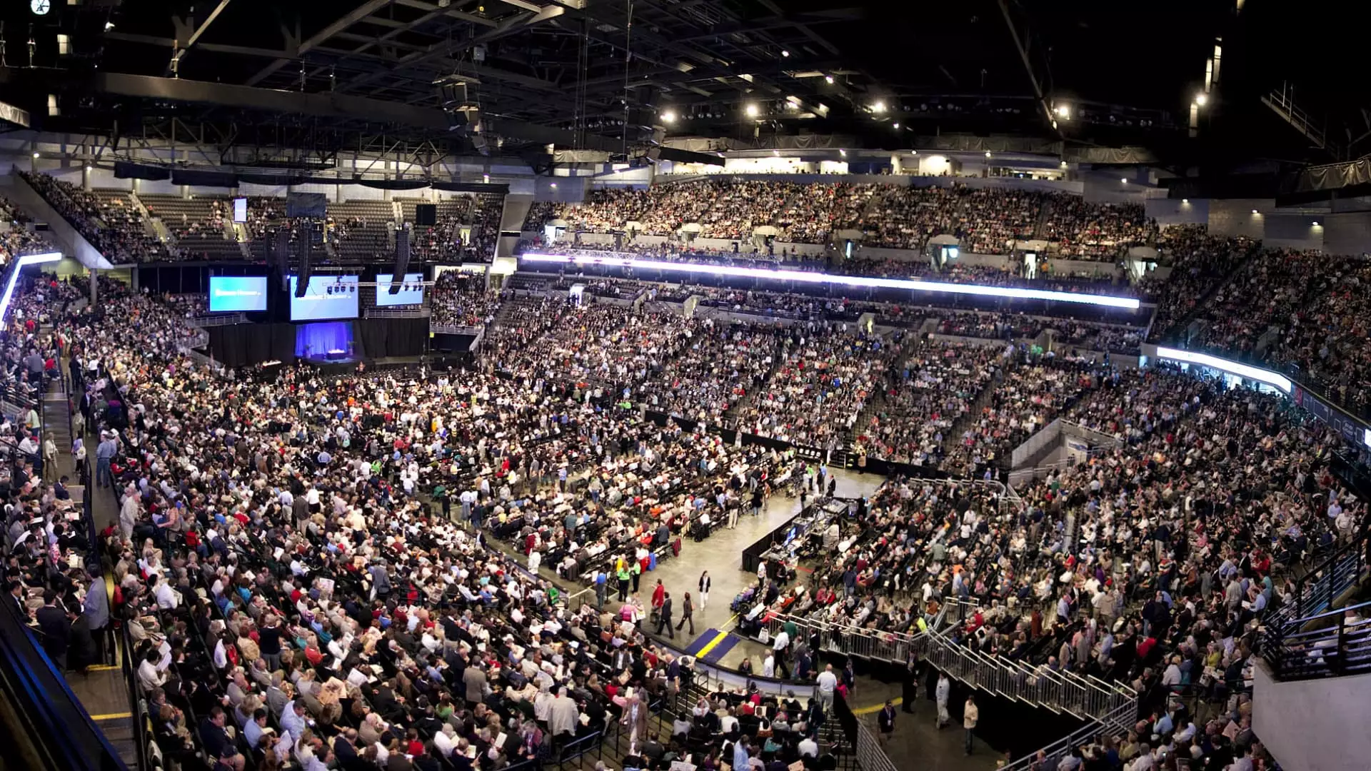 60 Years of Investment Wisdom: The Undeniable Magnetism of Berkshire Hathaway’s Annual Meeting