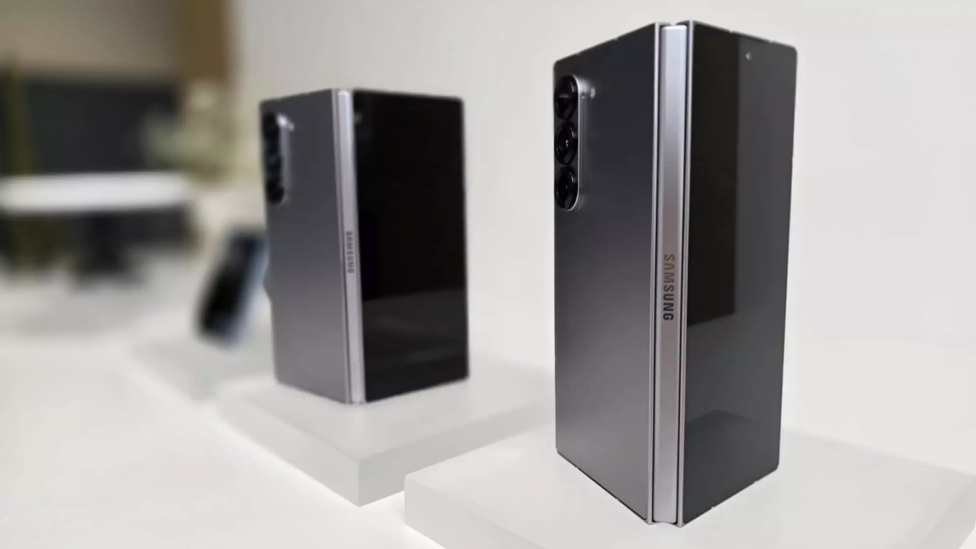 5 Reasons Why Samsung’s Thinnest Foldable Could Change the Game for Smartphones
