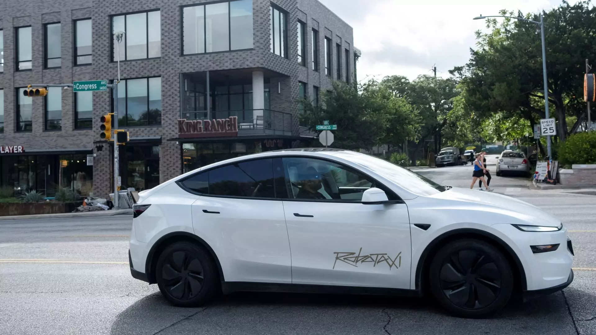 5 Alarming Reasons Why Tesla’s Robotaxi Rollout is a Disastrous Gamble