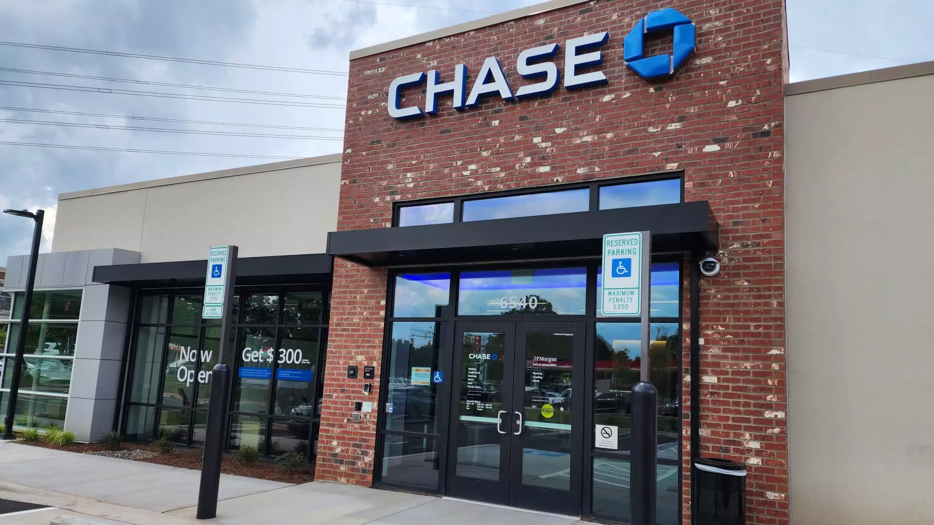 The Bold Expansion of JPMorgan Chase: A Reckless Gamble or a Strategic Masterstroke?