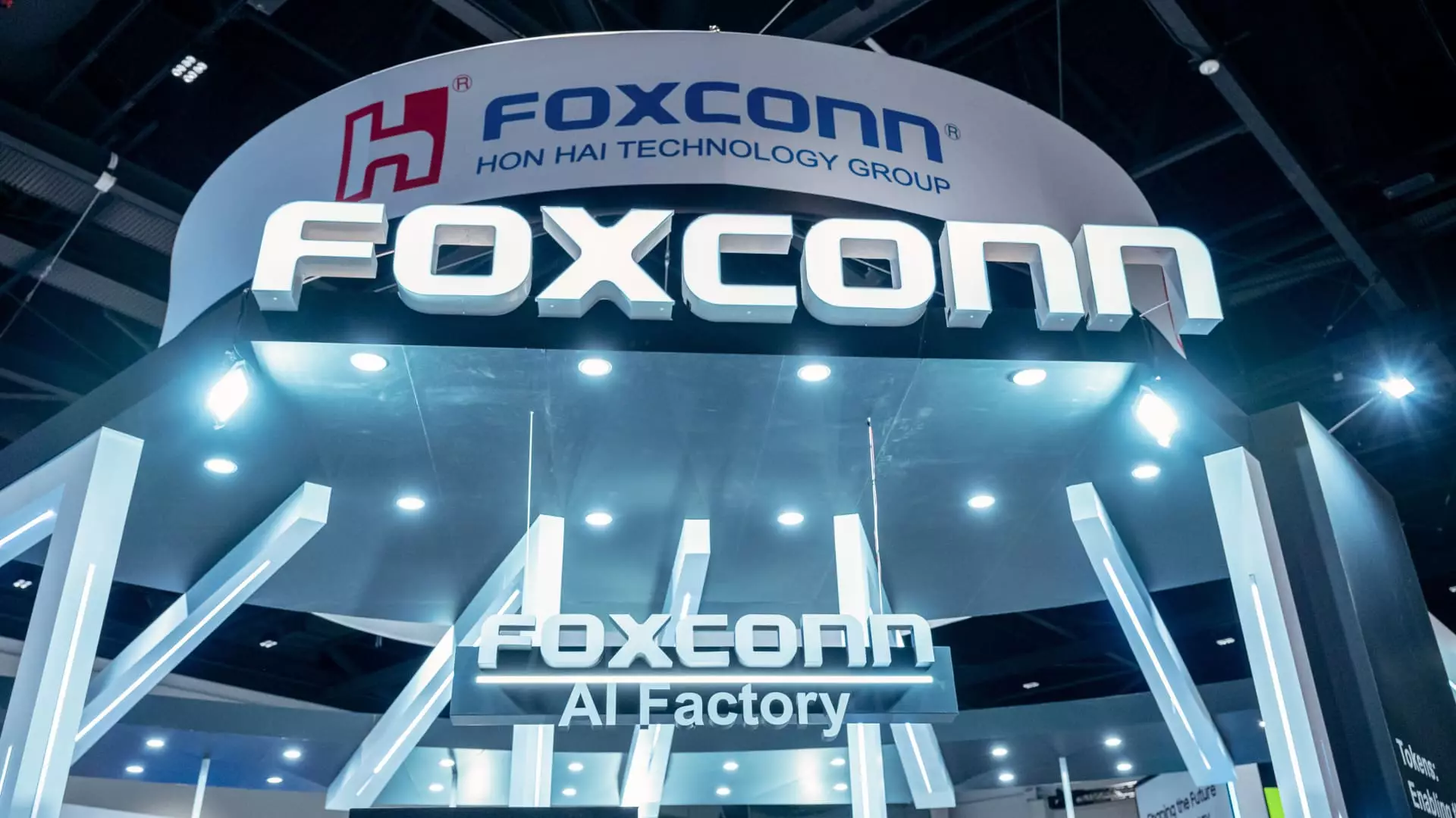 Unstoppable Force or Fragile Foundation? Foxconn’s 2025 Surge Sparks Both Confidence and Caution